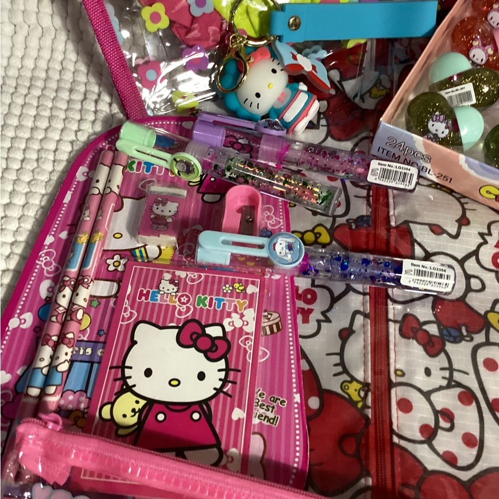LARGE Hello Kitty Themed Bundle Take 3- Keychains, Lip Gloss, Hair, Office, MORE - Picture 4 of 8